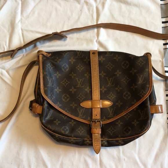 Vintage Louis Vuitton Shoulder Bag - Picture 2 of 15